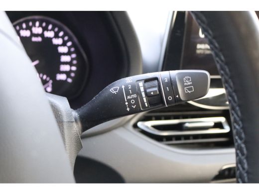 Hyundai i30 Wagon 160PK T-GDi Hybrid Automaat Comfort Navigatie/Camera/Parkeerhulp/Winter-pack ActivLease financial lease