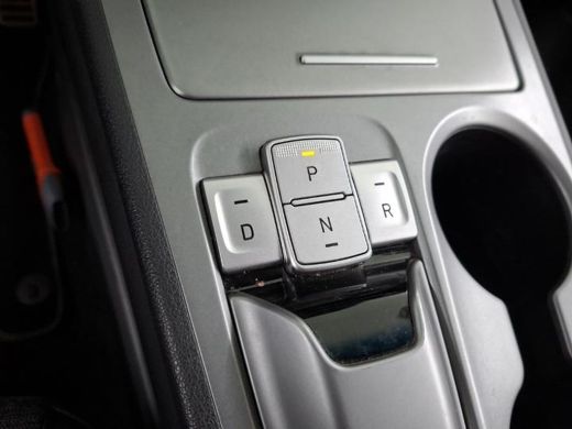 Hyundai Kona Aut. EV Comfort 64kWh | Navi | LMV | ActivLease financial lease