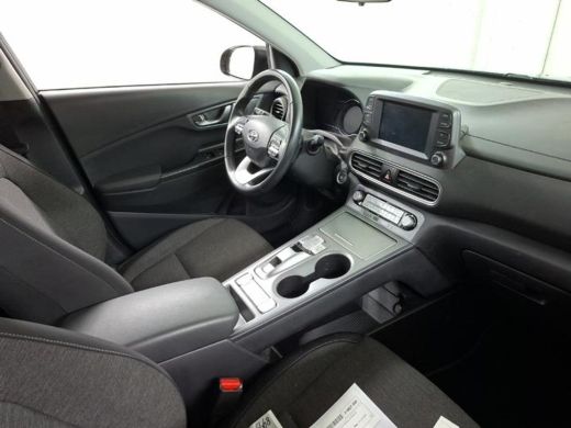 Hyundai Kona Aut. EV Comfort 64kWh | Navi | LMV | ActivLease financial lease