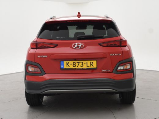 Hyundai Kona EV 64 kWh PREMIUM SKY 100% SOH + SCHUIFDAK | LEDER | STOELVENTILATIE | HEAD-UP | ADAPTIVE CRUISE ... ActivLease financial lease
