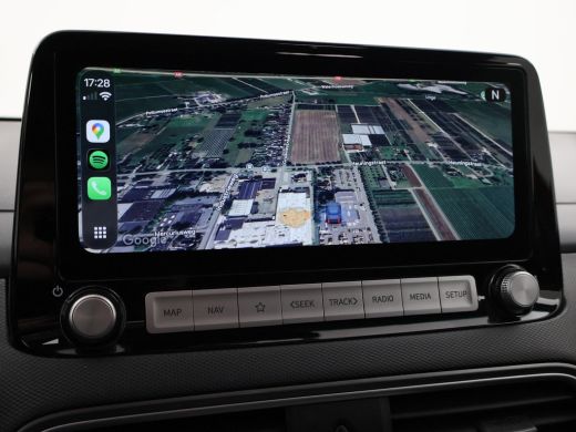 Hyundai Kona EV 64 kWh PREMIUM SKY 100% SOH + SCHUIFDAK | LEDER | STOELVENTILATIE | HEAD-UP | ADAPTIVE CRUISE ... ActivLease financial lease