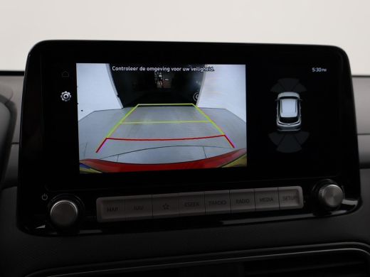 Hyundai Kona EV 64 kWh PREMIUM SKY 100% SOH + SCHUIFDAK | LEDER | STOELVENTILATIE | HEAD-UP | ADAPTIVE CRUISE ... ActivLease financial lease