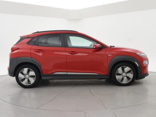 Hyundai Kona EV 64 kWh PREMIUM SKY 100% SOH + SCHUIFDAK | LEDER | STOELVENTILATIE | HEAD-UP | ADAPTIVE CRUISE ... ActivLease financial lease