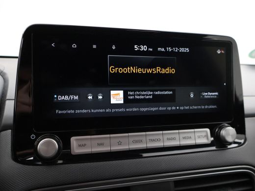 Hyundai Kona EV 64 kWh PREMIUM SKY 100% SOH + SCHUIFDAK | LEDER | STOELVENTILATIE | HEAD-UP | ADAPTIVE CRUISE ... ActivLease financial lease