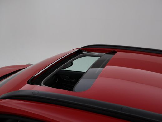 Hyundai Kona EV 64 kWh PREMIUM SKY 100% SOH + SCHUIFDAK | LEDER | STOELVENTILATIE | HEAD-UP | ADAPTIVE CRUISE ... ActivLease financial lease