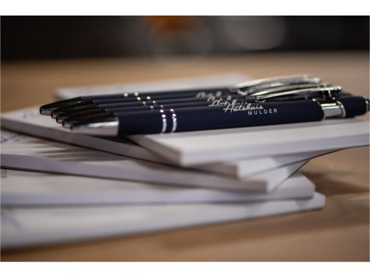 Hyundai Kona EV Comfort 64 kWh Camera/Clima/Cruise/LED/DAB/LM-Velgen ActivLease financial lease