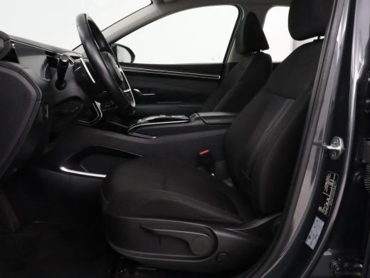 Hyundai Tucson 1.6 T-GDI PHEV Comfort 4WD | Trekhaak | Carplay | Adaptive cruise | Camera | Climate control | Na... ActivLease financial lease