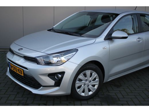 Kia Rio 1.2I 83PK ComfortLine Airco/Bluetooth/Parkeerhulp/Stoelverwarming ActivLease financial lease