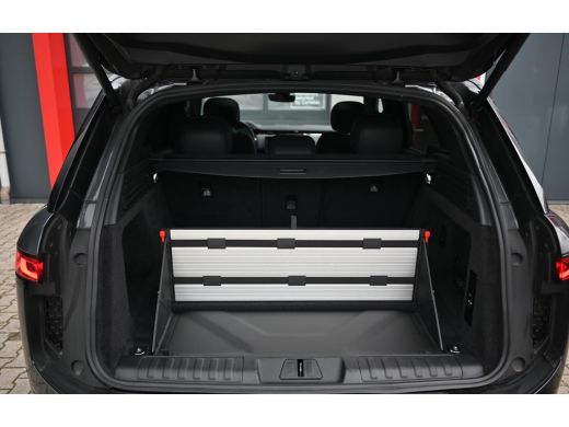 Land Rover Range Rover Sport 3.0 P460e SE PHEV | PANO | LUCHTVERING | MERIDIAN | AMBIENT | 22'' | LONG RANGE ActivLease financial lease