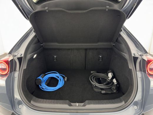 Mazda MX-30 e-SkyActiv 145 First Edition 36 kWh {SOH-92%} (INCL-BTW) Aut.*LEATHER-MICROFIBRE | FULL-LED | NAV... ActivLease financial lease