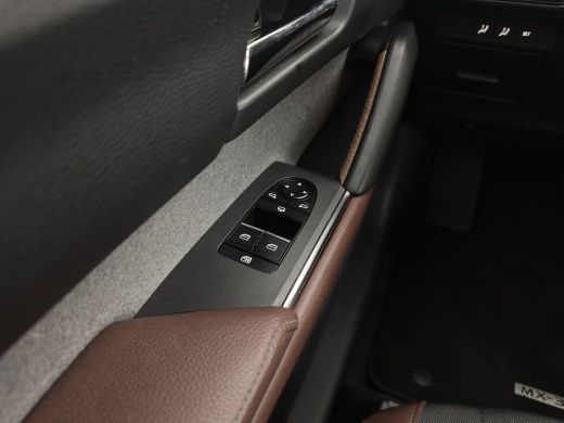 Mazda MX-30 e-SkyActiv 145 First Edition 36 kWh {SOH-92%} (INCL-BTW) Aut.*LEATHER-MICROFIBRE | FULL-LED | NAV... ActivLease financial lease