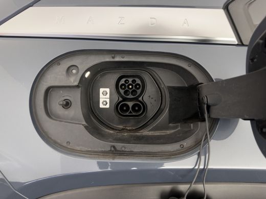 Mazda MX-30 e-SkyActiv 145 First Edition 36 kWh {SOH-92%} (INCL-BTW) Aut.*LEATHER-MICROFIBRE | FULL-LED | NAV... ActivLease financial lease