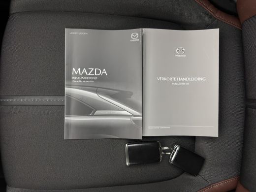Mazda MX-30 e-SkyActiv 145 First Edition 36 kWh {SOH-92%} (INCL-BTW) Aut.*LEATHER-MICROFIBRE | FULL-LED | NAV... ActivLease financial lease