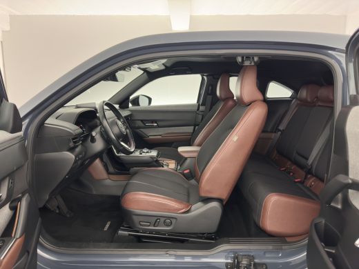 Mazda MX-30 e-SkyActiv 145 First Edition 36 kWh {SOH-92%} (INCL-BTW) Aut.*LEATHER-MICROFIBRE | FULL-LED | NAV... ActivLease financial lease
