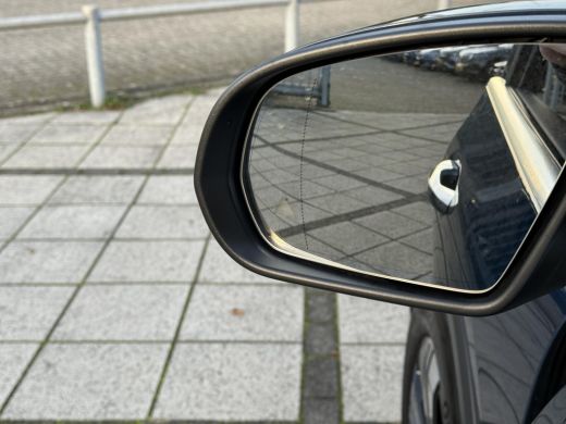 Mercedes-Benz EQA 250 Business Sol. Luxury 67 kWh | Panorama | Memory | Sfeer Verlichting | 360 Camera | ActivLease financial lease