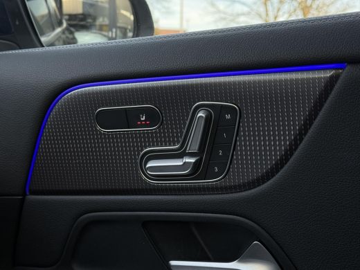 Mercedes-Benz EQA 250 Business Sol. Luxury 67 kWh | Panorama | Memory | Sfeer Verlichting | 360 Camera | ActivLease financial lease