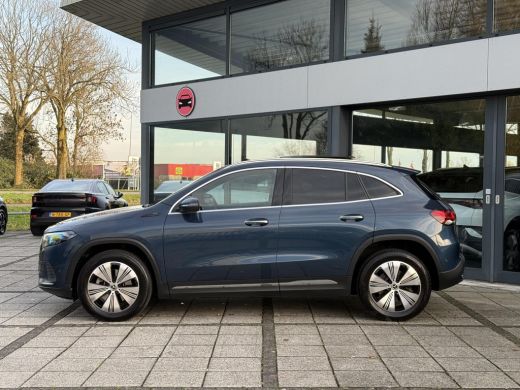 Mercedes-Benz EQA 250 Business Sol. Luxury 67 kWh | Panorama | Memory | Sfeer Verlichting | 360 Camera | ActivLease financial lease