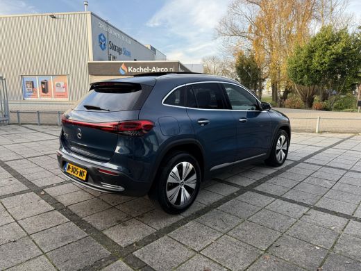 Mercedes-Benz EQA 250 Business Sol. Luxury 67 kWh | Panorama | Memory | Sfeer Verlichting | 360 Camera | ActivLease financial lease