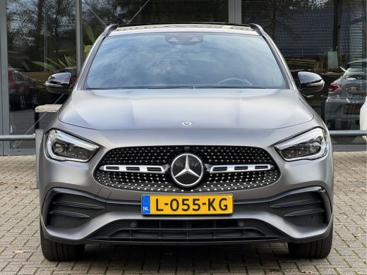 Mercedes-Benz GLA 180 Business Solution AMG Automaat/Panoramadak/LED/Keyless/Widescreen ActivLease financial lease
