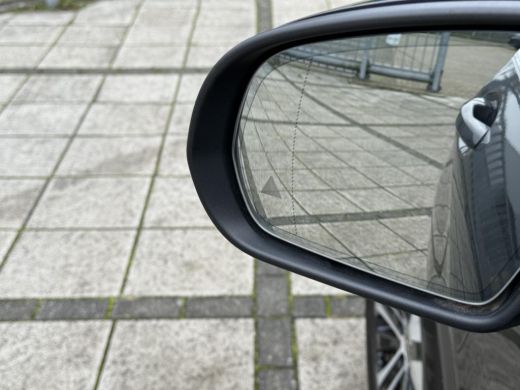 Mercedes-Benz GLC 300e 4MATIC Business Sol. | Trekhaak | Navi | Camera | ActivLease financial lease