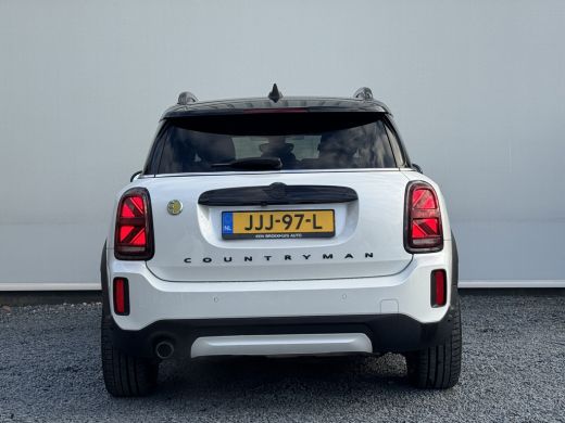 Mini Countryman Cooper SE ALL4 Plug-in Hybrid Chili 220PK | Achteruitrijcamera | Climate Control | Panoramadak | ... ActivLease financial lease