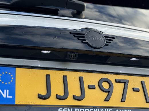 Mini Countryman Cooper SE ALL4 Plug-in Hybrid Chili 220PK | Achteruitrijcamera | Climate Control | Panoramadak | ... ActivLease financial lease