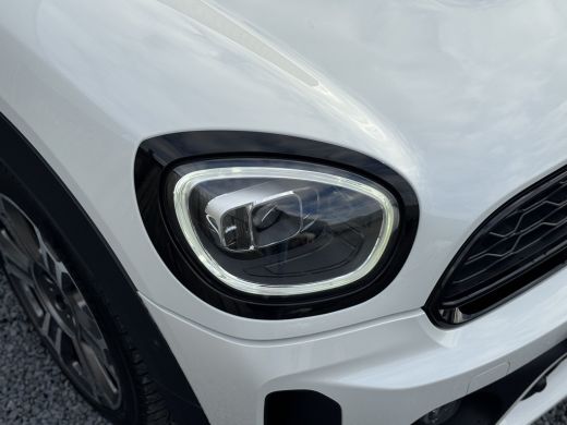 Mini Countryman Cooper SE ALL4 Plug-in Hybrid Chili 220PK | Achteruitrijcamera | Climate Control | Panoramadak | ... ActivLease financial lease