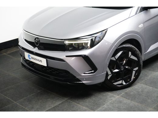 Opel Grandland 1.6 300PK Turbo Plug-In Hybrid | 4x4 GSe | Adaptieve cruise control | Half leder / Alcantara bekl... ActivLease financial lease