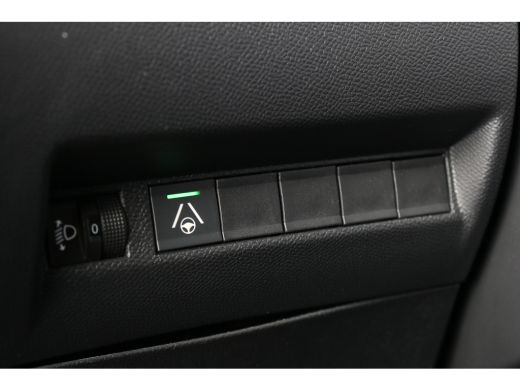 Peugeot 2008 1.2 PureTech Allure 130PK EAT8 | Navi | Clima | Adaptive Cruise | Camera V+A | Parkeersensoren V+... ActivLease financial lease