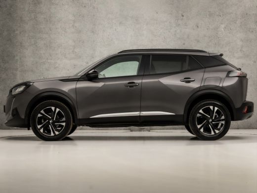 Peugeot 2008 1.2 PureTech Allure Sport Automaat (APPLE CARPLAY, GROOT NAVI, LEDER, ZWART HEMEL, 360 CAMERA, SP... ActivLease financial lease