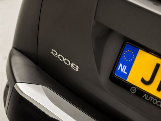 Peugeot 2008 1.2 PureTech Allure Sport Automaat (APPLE CARPLAY, GROOT NAVI, LEDER, ZWART HEMEL, 360 CAMERA, SP... ActivLease financial lease