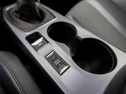 Peugeot 2008 1.2 PureTech Allure Sport (VIRTUAL COCKPIT, APPLE CARPLAY, GROOT NAVI, LEDER, 360 CAMERA, SPORTST... ActivLease financial lease