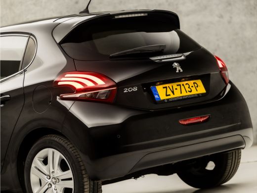 Peugeot 208 1.2 PureTech Sport (APPLE CARPLAY, NAVIGATIE, GETINT GLAS, SPORTSTOELEN, CRUISE, PARKEERSENSOREN,... ActivLease financial lease