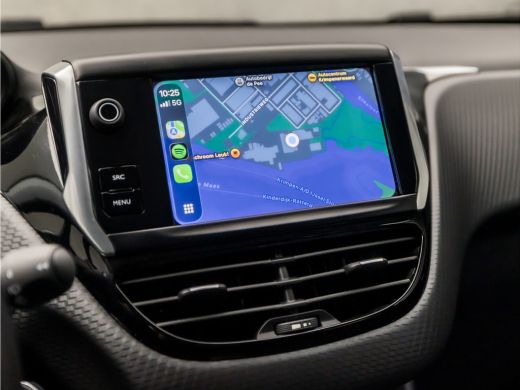 Peugeot 208 1.2 PureTech Sport (APPLE CARPLAY, NAVIGATIE, GETINT GLAS, SPORTSTOELEN, CRUISE, PARKEERSENSOREN,... ActivLease financial lease