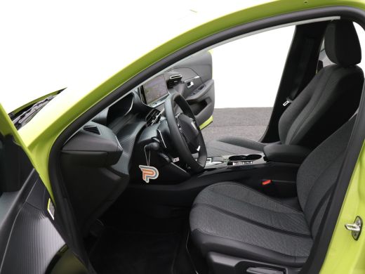 Peugeot 208 Hybrid 100 e-DCS6 Allure | Apple Carplay/Android Auto|telefoonintegratie premium | Armsteun voor ... ActivLease financial lease