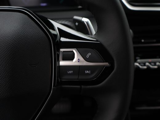 Peugeot 208 Hybrid 100 e-DCS6 Allure | Apple Carplay/Android Auto|telefoonintegratie premium | Armsteun voor ... ActivLease financial lease