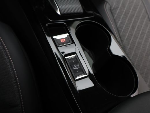 Peugeot 208 Hybrid 100 e-DCS6 Allure | Apple Carplay/Android Auto|telefoonintegratie premium | Armsteun voor ... ActivLease financial lease