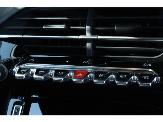 Peugeot 208 Hybrid 100 e-DCS6 Allure | Cruise Control | Camera | Carplay | Climate Control | ActivLease financial lease