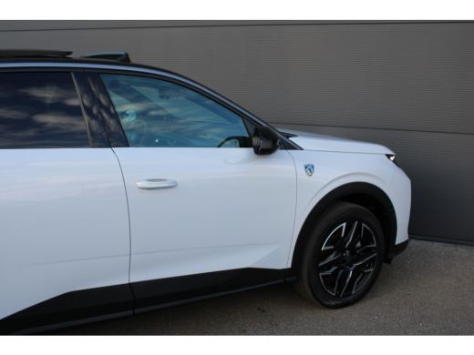Peugeot 3008 1.2 Hybrid 136 GT | Automaat | Navigatie | Camera | Panorama/schuifdak | Lederen bekleding | 2025 | ActivLease financial lease