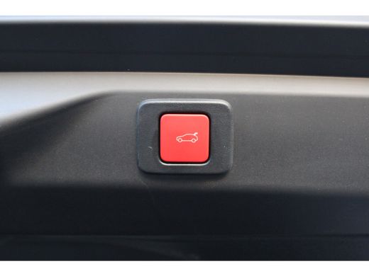 Peugeot 3008 1.2 Hybrid 136 GT | Automaat | Navigatie | Camera | Panorama/schuifdak | Lederen bekleding | 2025 | ActivLease financial lease