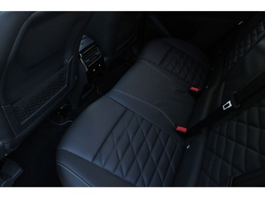 Peugeot 3008 1.2 Hybrid 136 GT | Automaat | Navigatie | Camera | Panorama/schuifdak | Lederen bekleding | 2025 | ActivLease financial lease