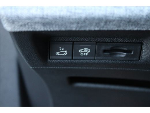 Peugeot 3008 1.2 Hybrid 136 GT | Automaat | Navigatie | Camera | Panorama/schuifdak | Lederen bekleding | 2025 | ActivLease financial lease