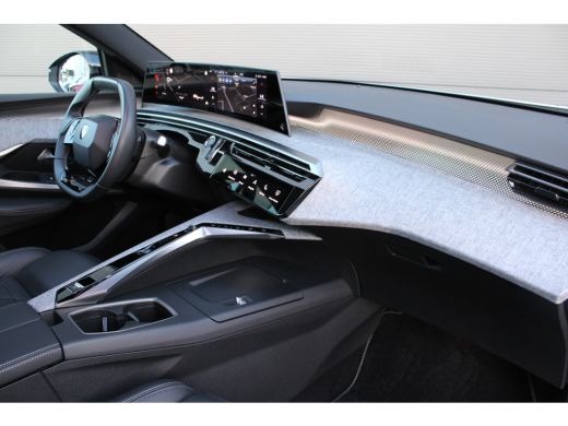 Peugeot 3008 1.2 Hybrid 136 GT | Automaat | Navigatie | Camera | Panorama/schuifdak | Lederen bekleding | 2025 | ActivLease financial lease