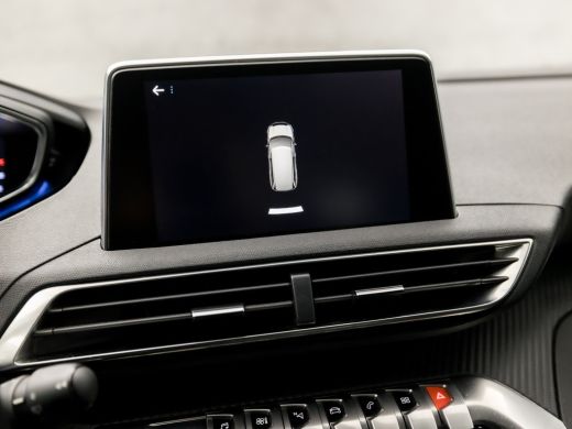 Peugeot 5008 1.2 PureTech Sport 7 Persoons (APPLE CARPLAY, GROOT NAVI, LANE ASSIST, GETINT GLAS, LEDEREN SPORT... ActivLease financial lease