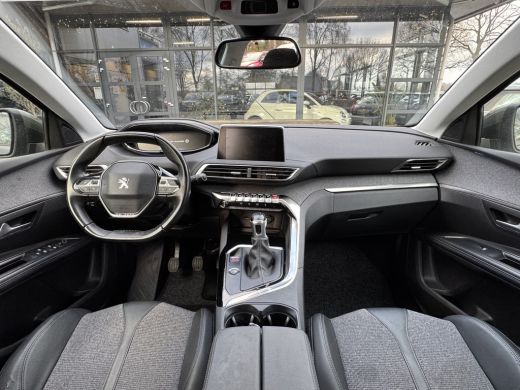 Peugeot 5008 1.2 Turbo Premium 7persoons/Navigatie/Clima/Trekhaak/Keyless entry/DB riem vervangen ActivLease financial lease