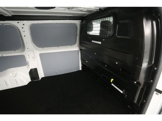 Peugeot e-Expert 75 kWh L3H1 Innovation | SOH 93% | Snelladen | 360&deg; | Clima | 3-Zits | HuD | Trekh. | Cruise | St... ActivLease financial lease