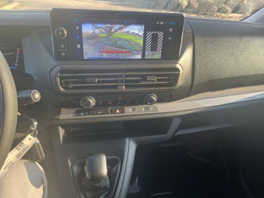 Peugeot Expert 2.0 BlueHDi 145 L2 | Achteruitrijcamera | DAB ontvanger | Parkeersensor achter ActivLease financial lease