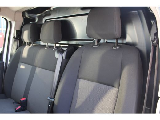 Peugeot Expert L2 1.5 BlueHDI 120 PK | NAVI | CAMERA CAMERA | CARPLAY | BETIMMERING LAADRUIMTE ActivLease financial lease