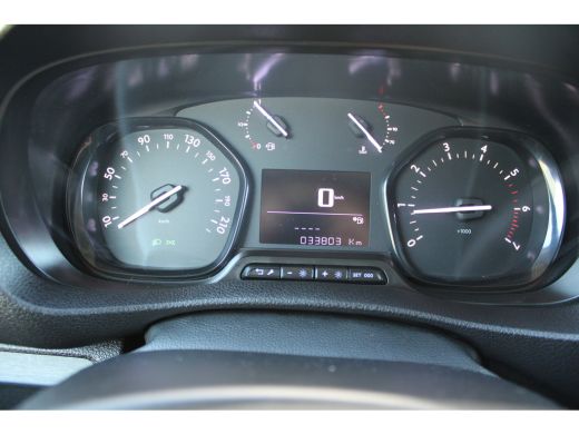 Peugeot Expert L2 1.5 BlueHDI 120 PK | NAVI | CAMERA CAMERA | CARPLAY | BETIMMERING LAADRUIMTE ActivLease financial lease