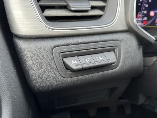 Renault Captur 1.0 TCe 100 Intens Clima/Navi/Cruise/LED/Camera/Audio ActivLease financial lease